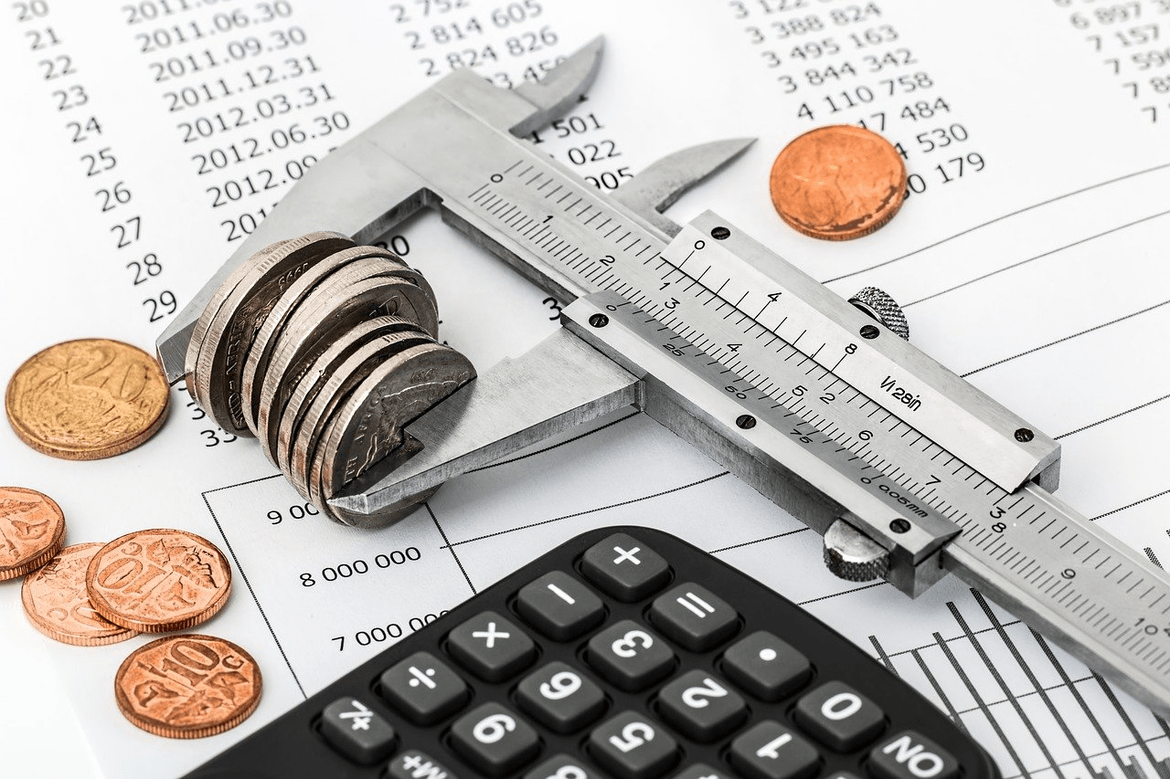 Direct and indirect costs impact in projects